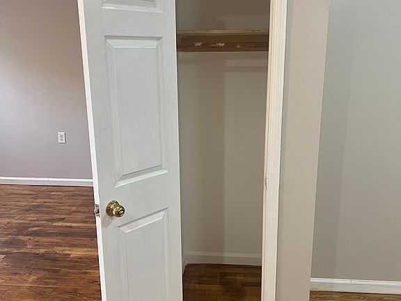 3rd image of 627 E 233rd St #3