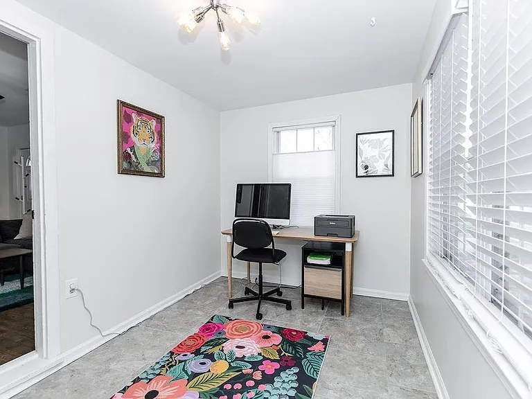 518 Erin Ave SW — Photo 8