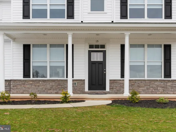 65 Callie Dr, York, PA 17404