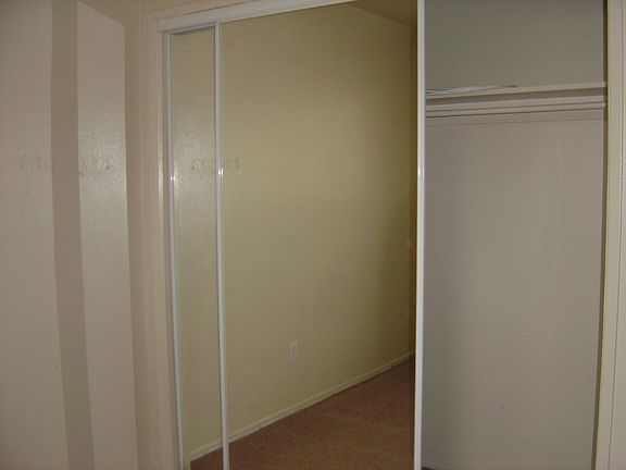 5th image of 6360 Whipporwill St APT 4