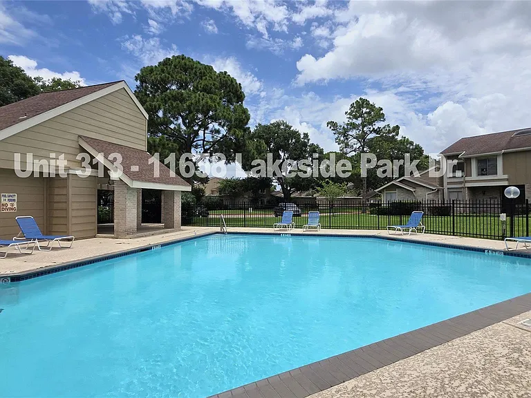 11658 Lakeside Park Dr #313 — Photo 43