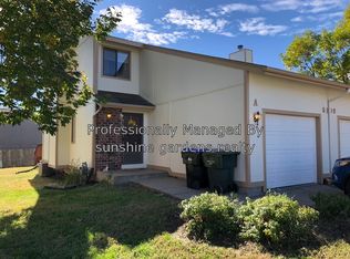 6111 SW 26th St APT A, Topeka, KS 66614