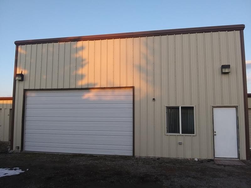 1st image of 100 Cottonwood Ln