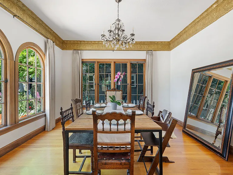 2052 Alameda Way — Photo 14
