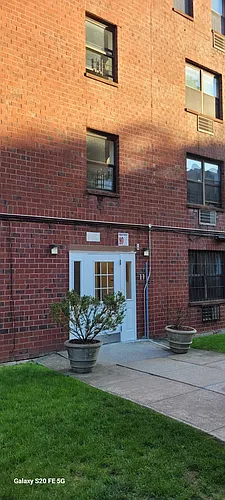 11 Gates Ave #A Photo 1