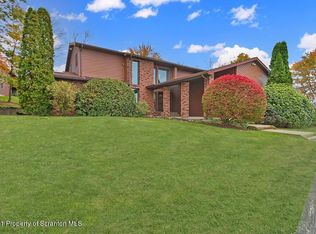 502 Willow Ln, Clarks Summit, PA 18411