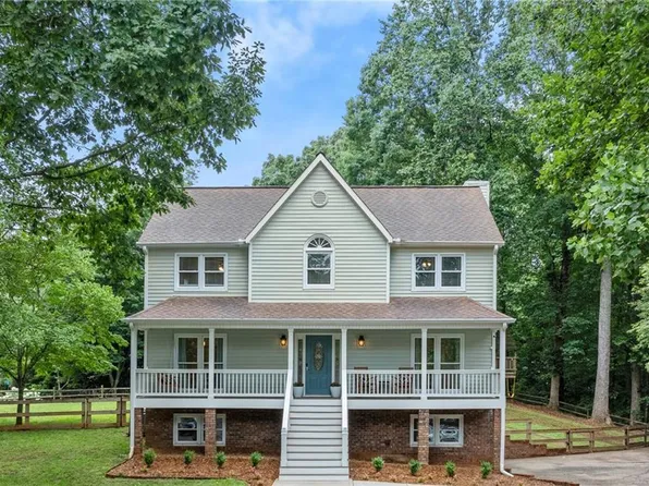 2060 Candlewood Ct NE, Marietta, GA 30066