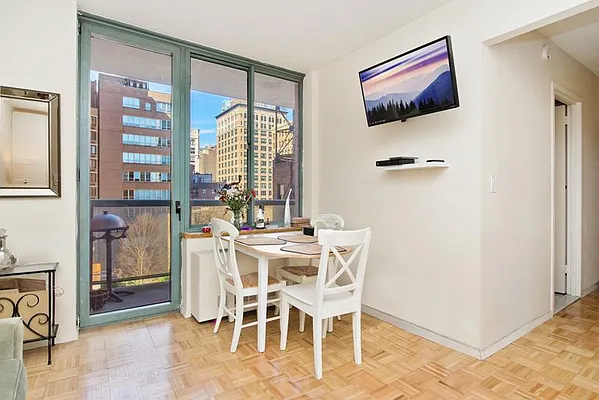 Rented by Keller Williams NYC | media 39