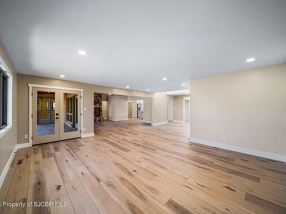 5th image of 5425 Santa Theresa Ct