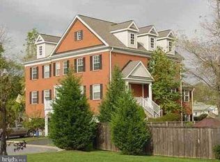 16 Victoria Ct, Reisterstown, MD 21136
