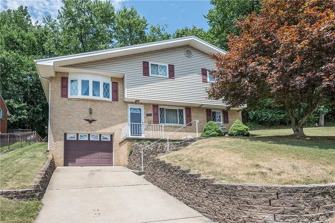3304 Kathy Dr photo 1