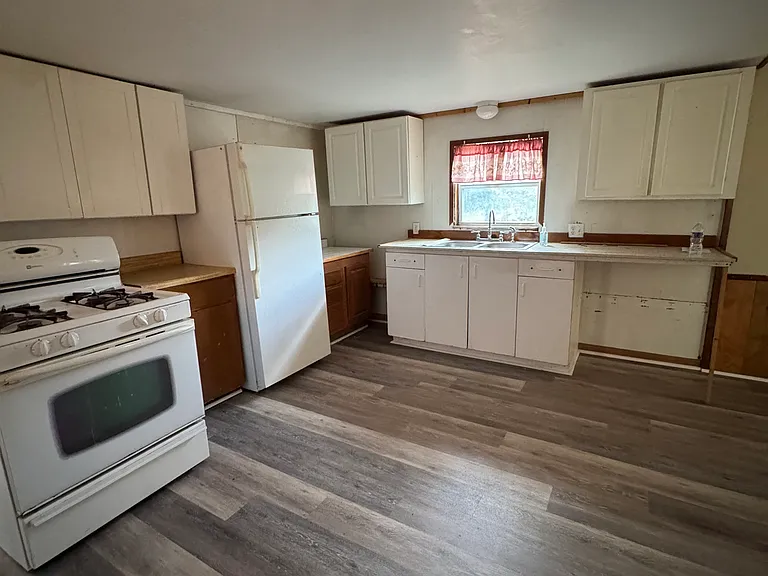 150 Hcr 2421 E — Photo 4