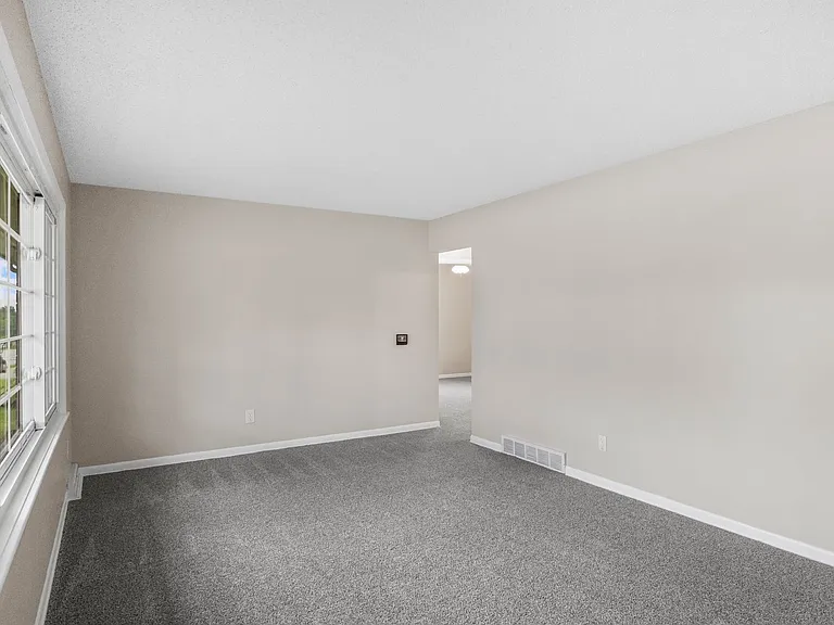 5908 Meredith Dr — Photo 3