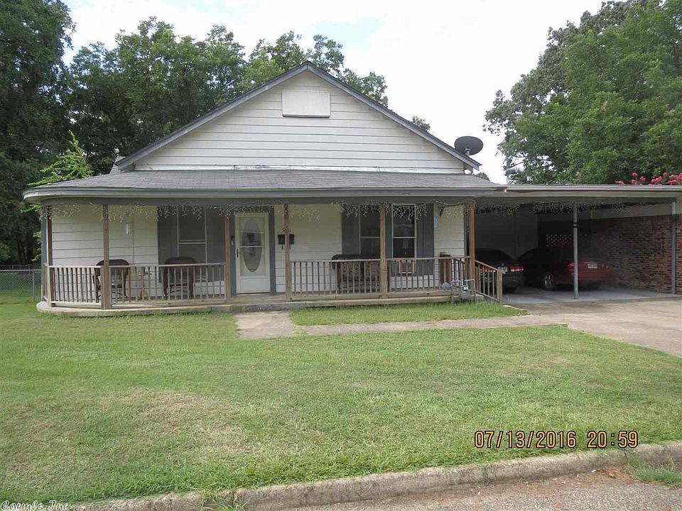 1st image of 901 Woodlawn St