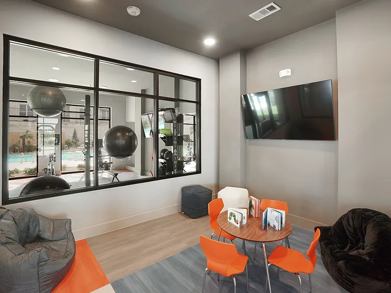 Vue at Sonoma Verde — Photo 18