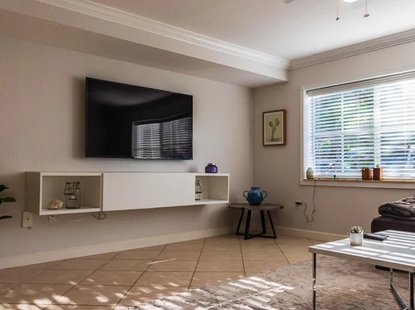 151 NE 16th Ave, Fort Lauderdale, FL