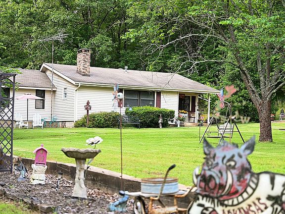5th image of 359 County Road 4400