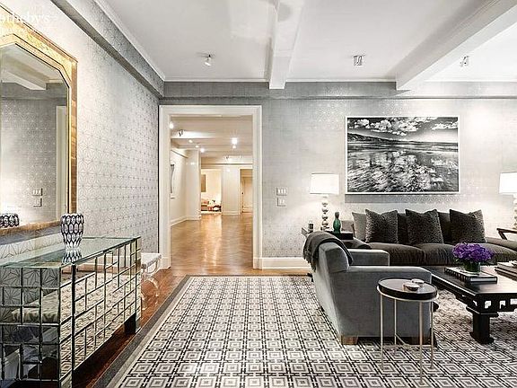 2nd image of 983 Park Ave #5B