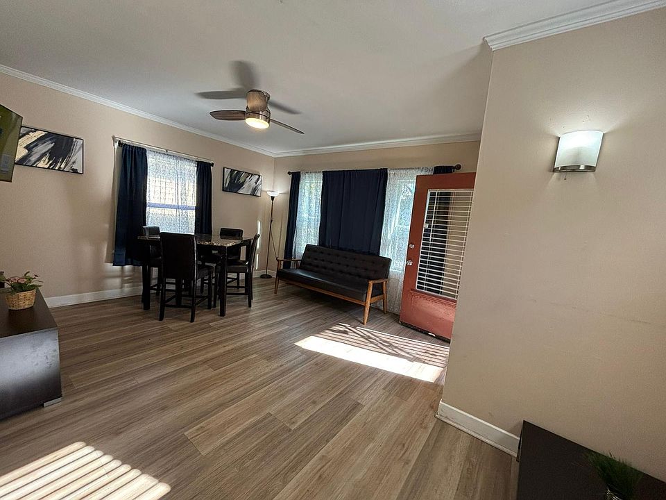 1st image of 555 17th St