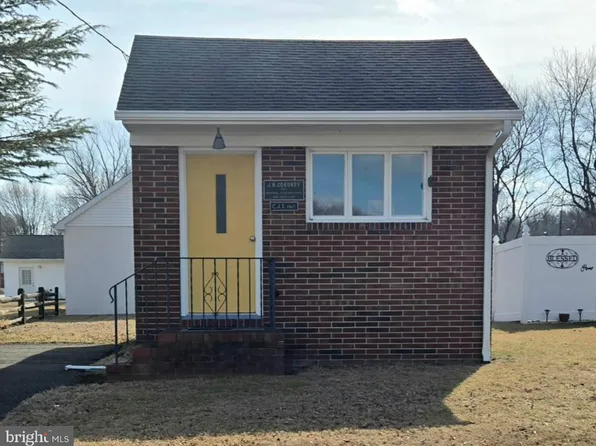2 E Cordrey Ave, Pennsville, NJ 08070