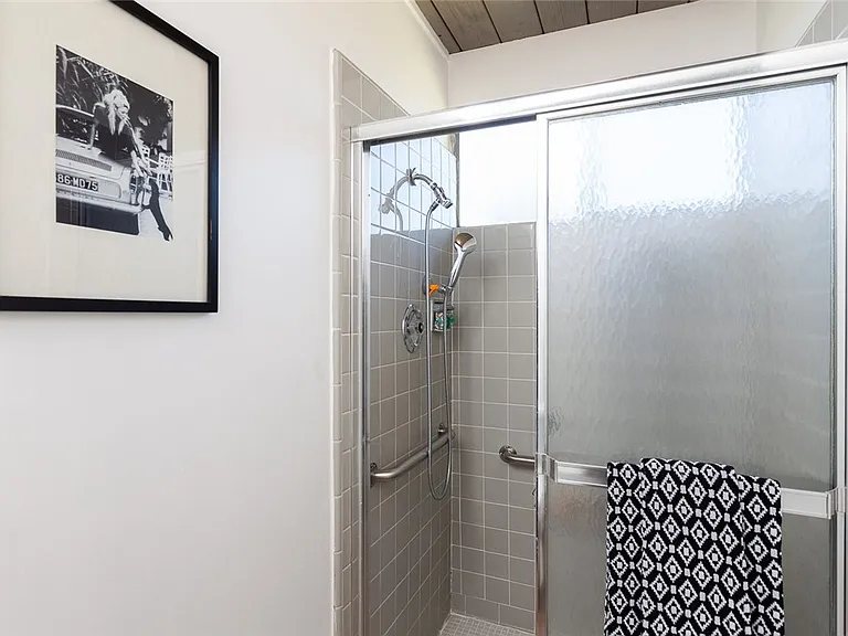 1131 N Encanto St — Photo 23