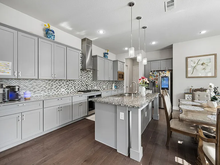 4500 El Paso Dr — Photo 8