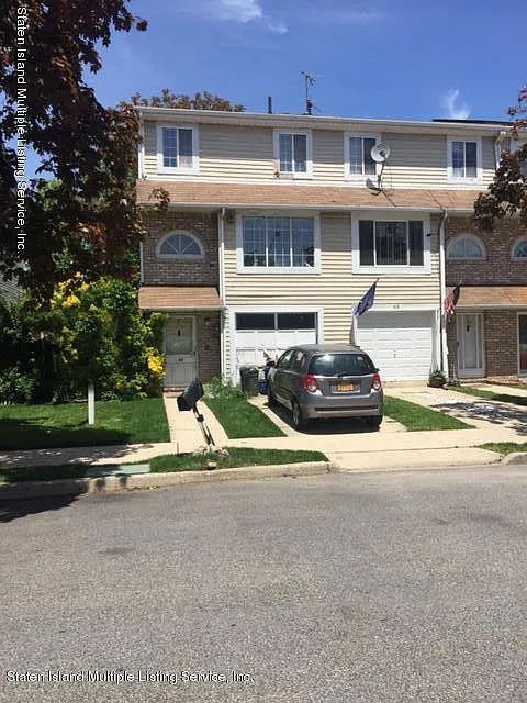 55 Leigh Ave photo 1