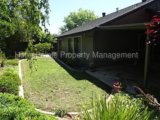 3rd image of 107 Stanton Ct