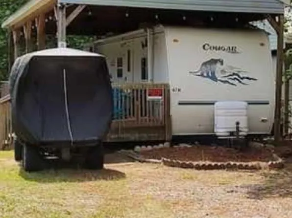 532 Laramie Dr, Bracey, VA 23919