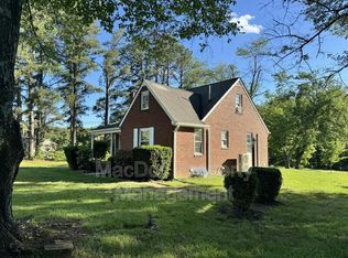 595 Truslow Rd #BASEMENT, Fredericksburg, VA 22406