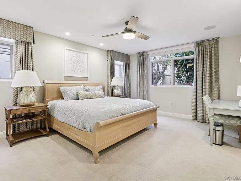464 Prospect St #101 — Photo 32