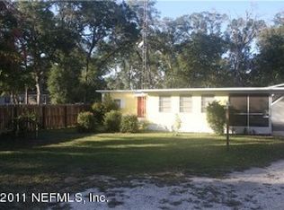 318 W Main St, Pomona Park, FL 32181