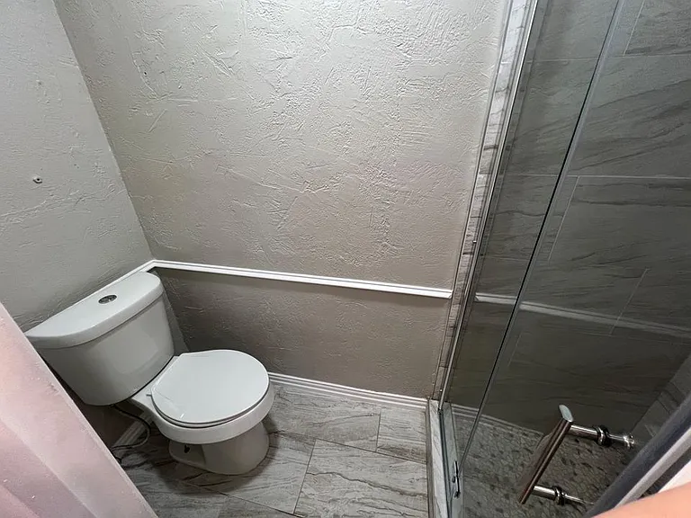 2906 S Monroe St — Photo 17
