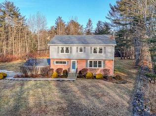 40 Pine Knoll Rd, Winthrop, ME 04364
