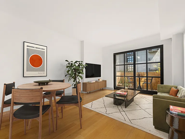 868 Lorimer St #2B — Photo 1