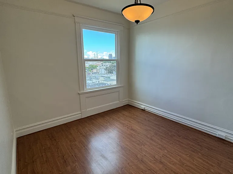 2344 Jones St #B — Photo 6