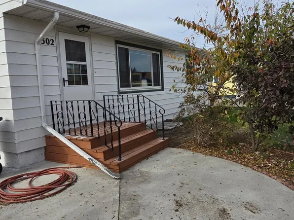 302 N Benson St, Tioga, ND 58852