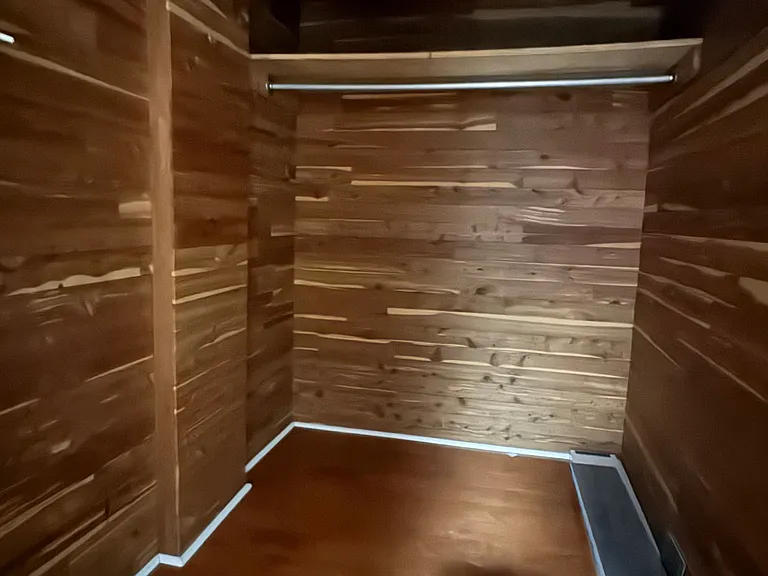 100 Burbank Dr — Photo 25
