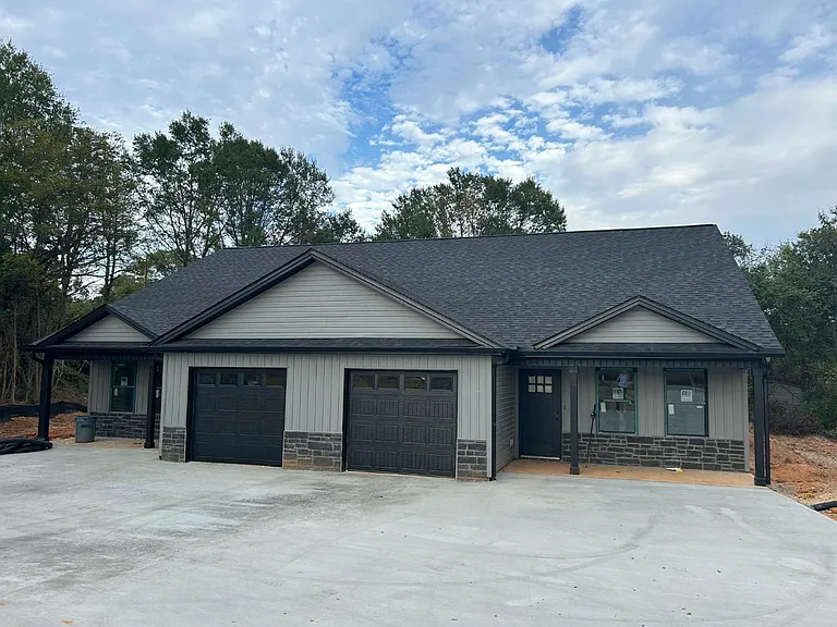 3610 Parris Bridge Rd — Photo 1