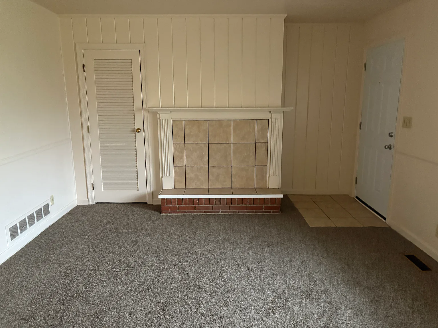 2 bed, 918 sqft, $735 — Photo 4