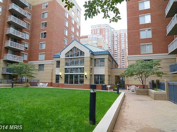 3rd image of 3830 9th St N APT 104W