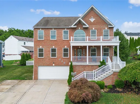 210 Redfield Dr, Oakdale, PA 15071