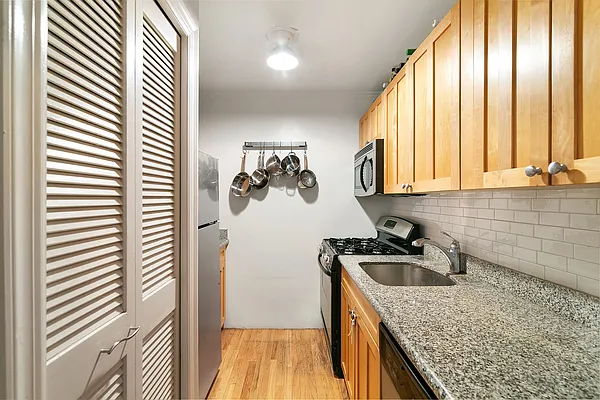 Sold by Compass | media 12