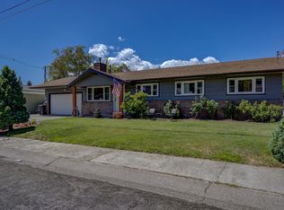 411 Terrace St, Weed, CA 96094
