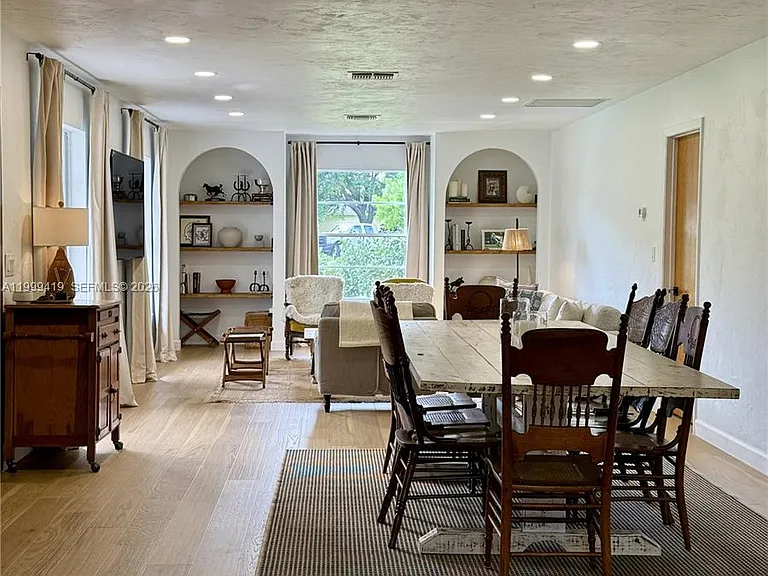 625 Whippoorwill Ter — Photo 11