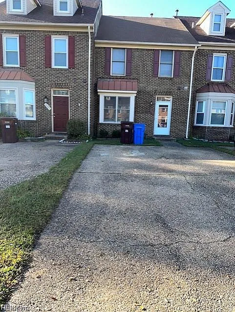 1169 Killington Arch