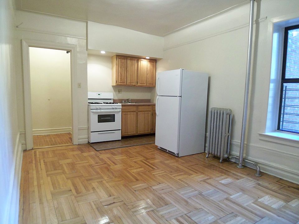 2nd image of 1506 Walton Ave APT 2I