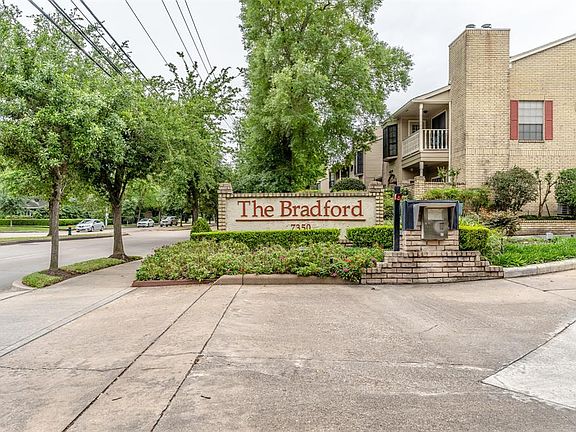 3rd image of 7350 Kirby Dr APT 1