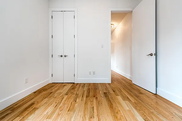 Rented by Nooklyn NYC LLC | media 26