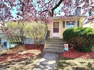 422 Radcliffe Rd, Syracuse, NY 13214